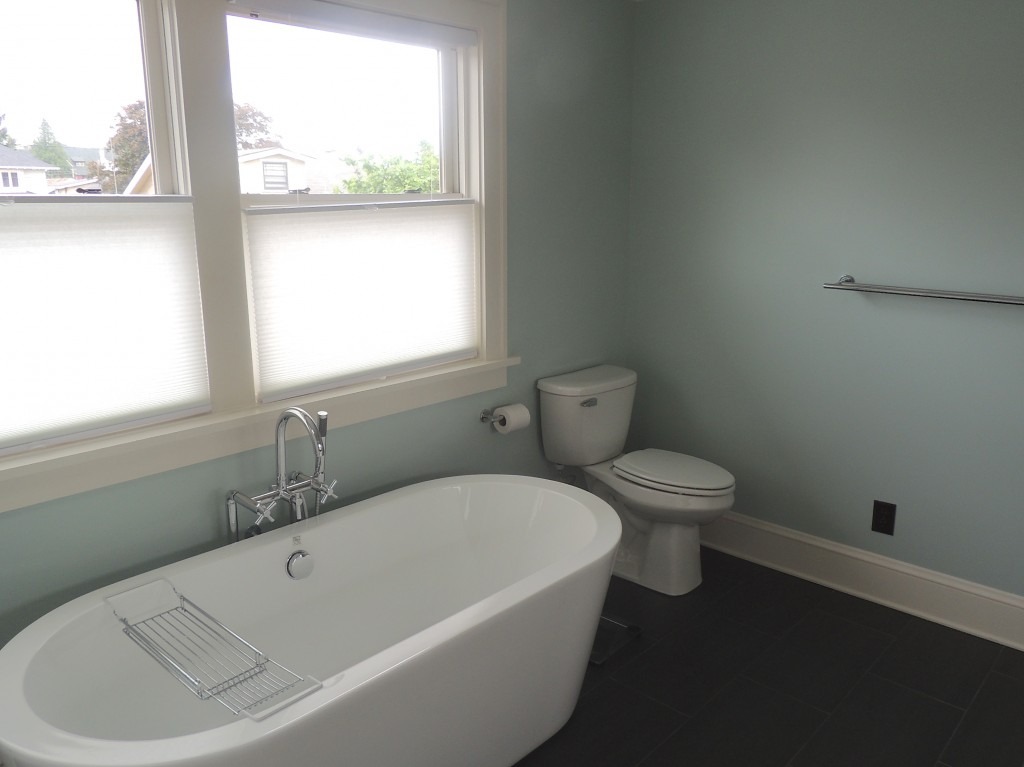 completeconstructionpdx_Bathroom-3 A bathroom remodeled by Complete Construction.
